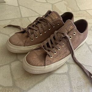 Converse All Star Women’s Upper Leather Sneakers